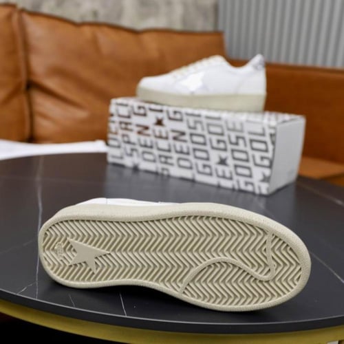 حذاء جولدن جوس Golden Goose