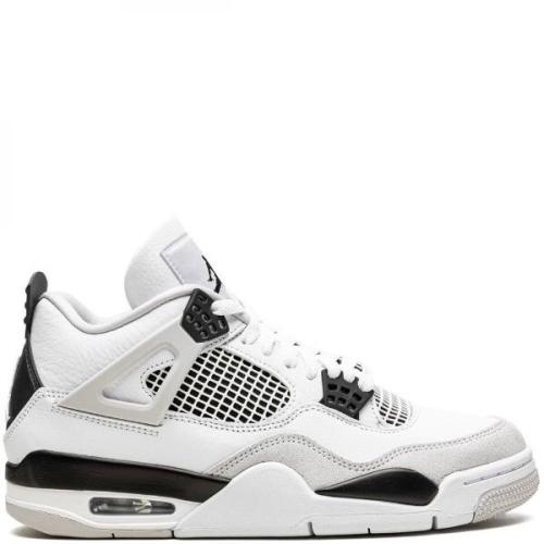 Air Jordan 4 Military Black