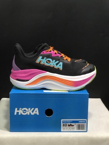 حذاء سنيكرز HOKA One One SKYWARD X