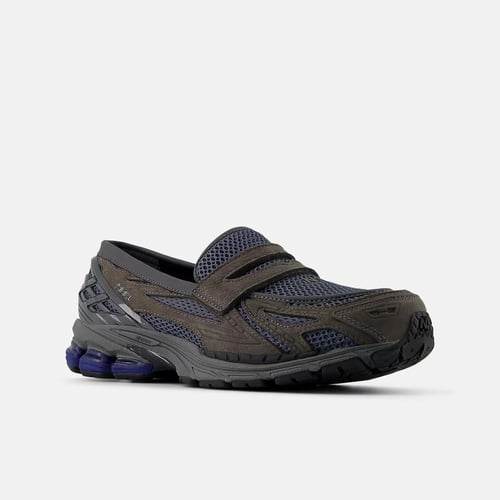 New Balance 1906L loafer Magnet with Phantom and I...