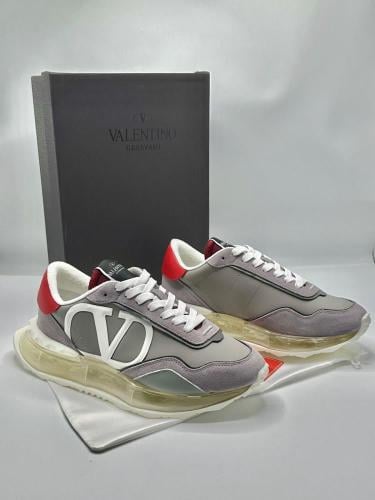 Valentino Garavani Netrunner Low-top Sneakers in M...