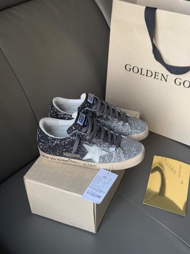 حذاء جولدن جوس Golden Goose
