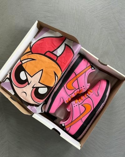 Nike x Powerpuff Girls SB Dunk Low "Blossom"