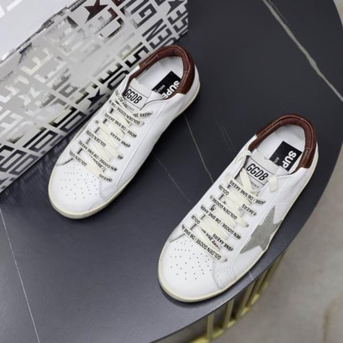 حذاء جولدن جوس Golden Goose