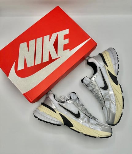 Nike V2K Run
