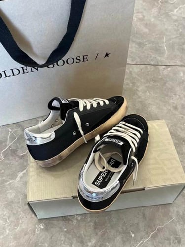 حذاء جولدن جوس Golden Goose