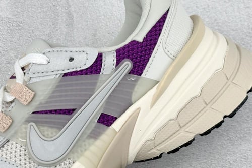 Nike V2K Run Prm "Light Bone" sneakers