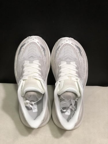 حذاء سنيكرز HOKA One One SKYWARD X