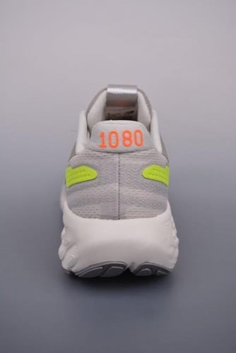 نيوبالانس 1080V13
