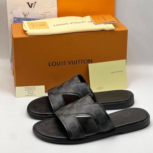 صندل LV Oasis اسود ارضيه اسود ينقشه LV