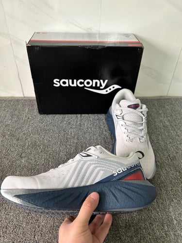 Saucony Men's Triumph 22 Cloud/Navy