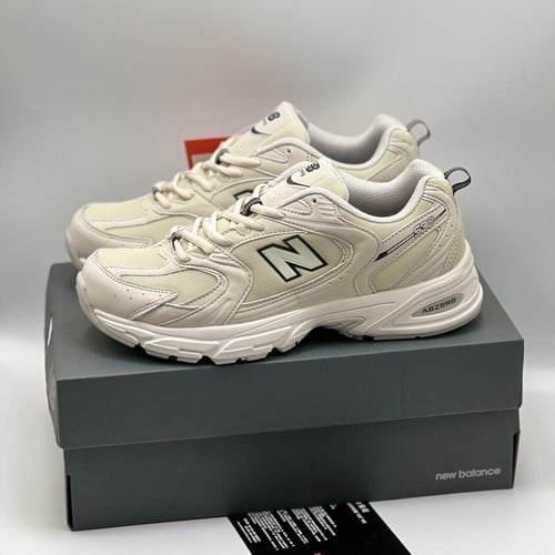 New Balance 530 Beige