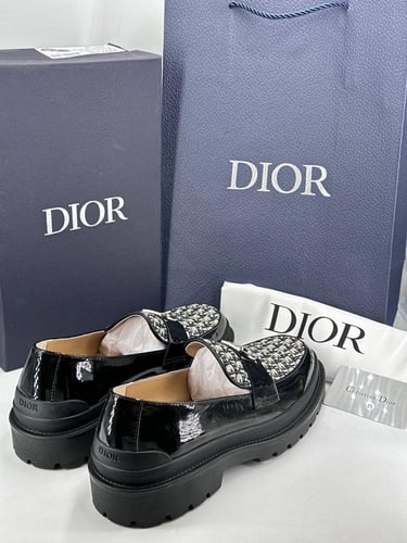 شوز DIOR رسمي