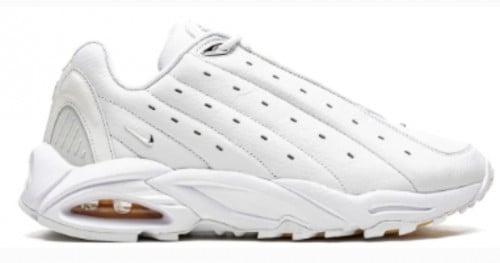 سنيكر 'هوت ستيب إير تيرا نوكتا' x Drake