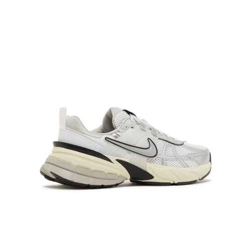 V2K RUN 'SUMMIT WHITE'