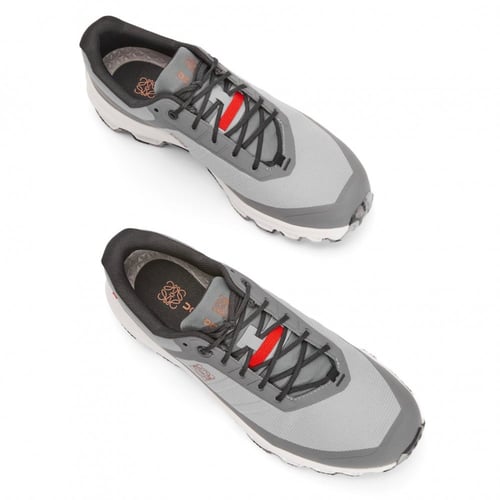 Loewe X On cloudventure running “ Grey “