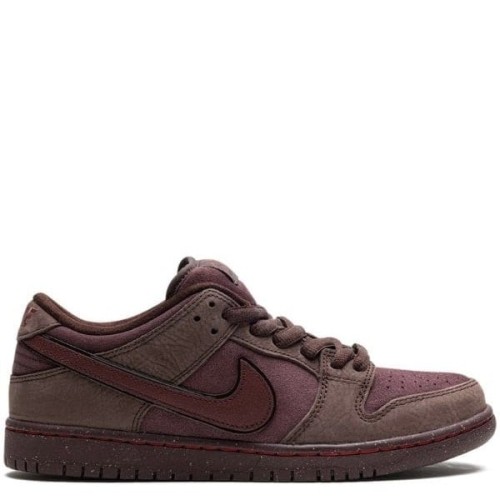 Nike SB Dunk Low "City of Love"