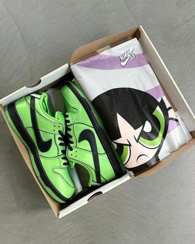 Nike x Powerpuff Girls SB Dunk Buttercup
