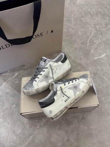 حذاء جولدن جوس Golden Goose