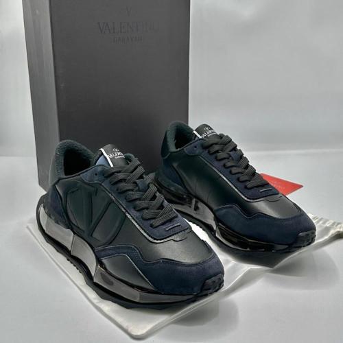 Valentino Garavani Netrunner Low-top Sneakers in M...