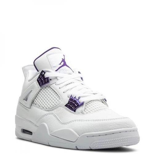 Air Jordan 4 Retro sneakers