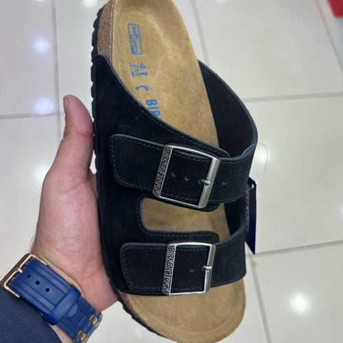صندل Arizona من BIRKENSTOCK