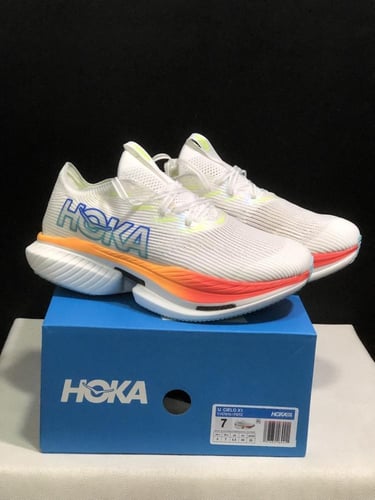 حذاء سنيكرز HOKA One One Cielo X1