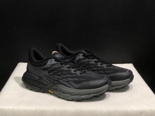 حذاء سنيكرز هوكا HOKA Speedgoat 5