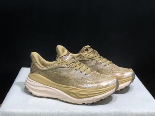 حذاء سنيكرز HOKA One One SKYWARD X
