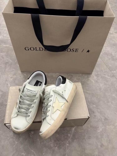 حذاء جولدن جوس Golden Goose