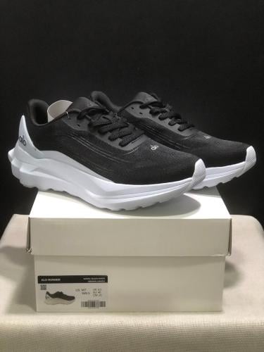 alo yoga runner Black/white