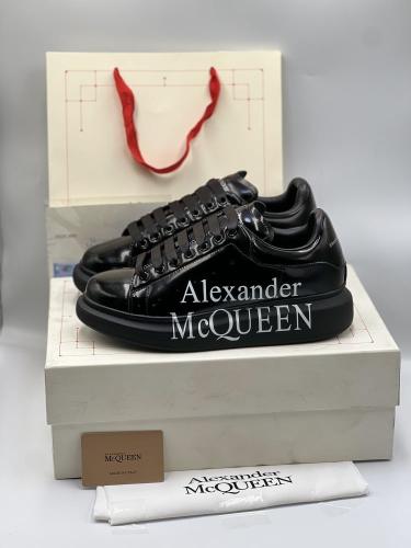 سنيكر اليكسندر ماكوين - أسود