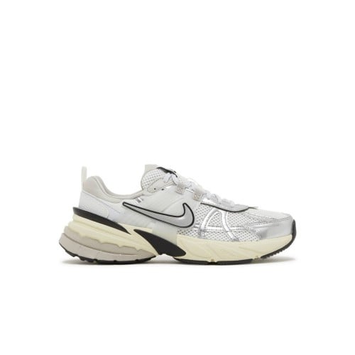 V2K RUN 'SUMMIT WHITE'