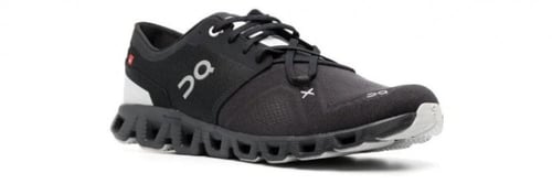 Cloud X 3 Sneaker in Black