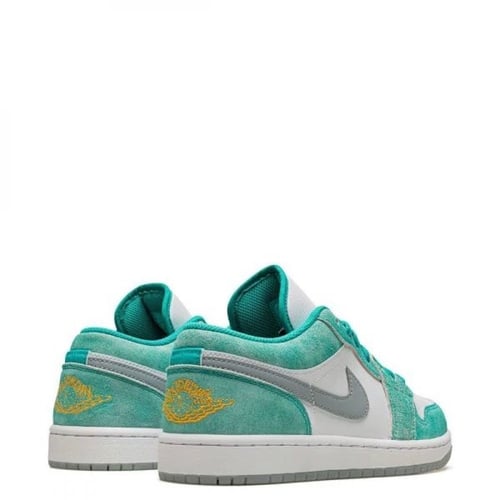 Air Jordan 1 Low SE "New Emerald"