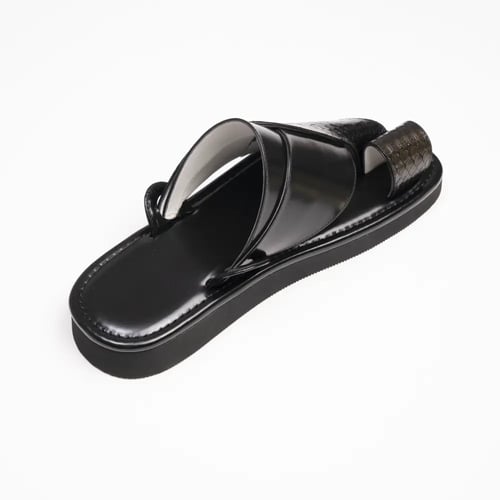 جلد ثعبان اسود ممزوج زيتوني