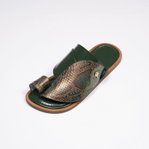 جلد كوبرا زيتي مع برونزي