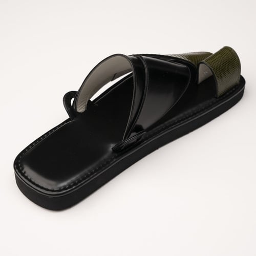 جلد لزرد زيتي مع اسود