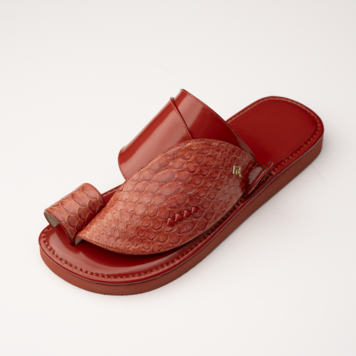 جلد ثعبان طوبي