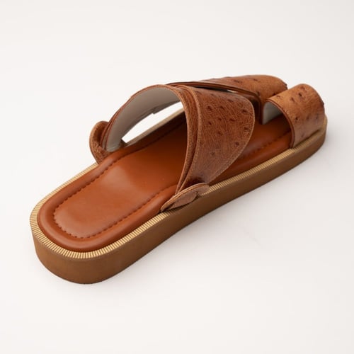 جلد نعام اشقر