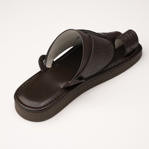 جلد نعام بني محروق