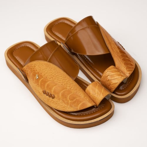 ساق نعام عسلي