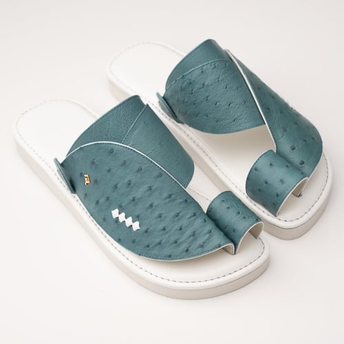 جلد نعام تيفاني مع ابيض