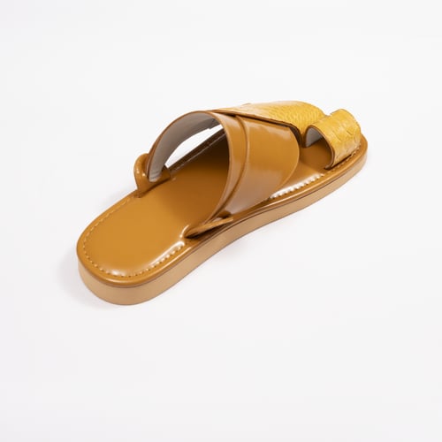 جلد ثعبان اصفر