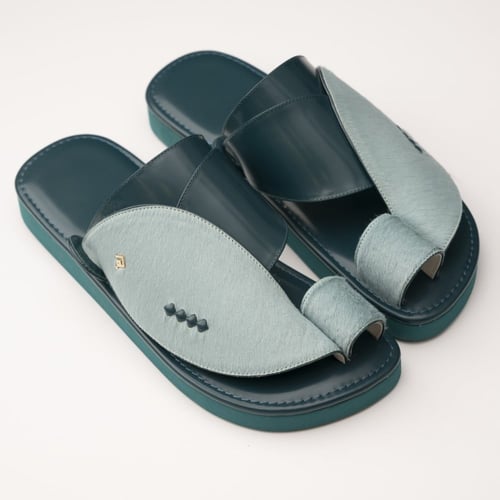 خيل تيفاني فاتح مع تيفاني غامق