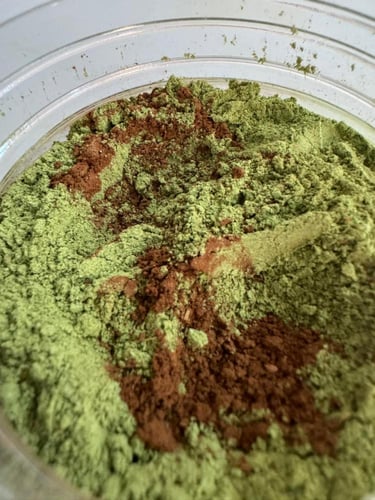 ماسك السدر والمشاط