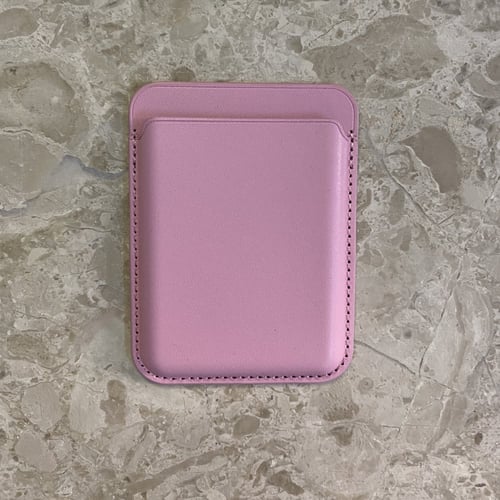 حامل بطاقة وردي .