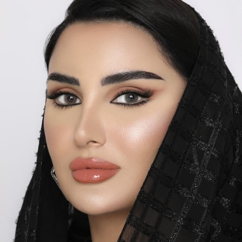 عدسات ليناس قراي Linas Gray