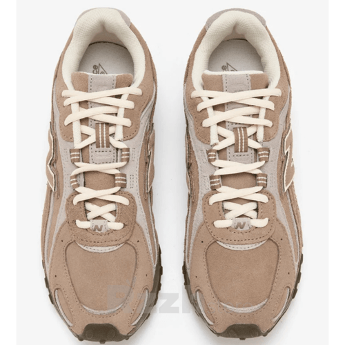 New Balance 204L Sneakers – Brown × Timberwolf