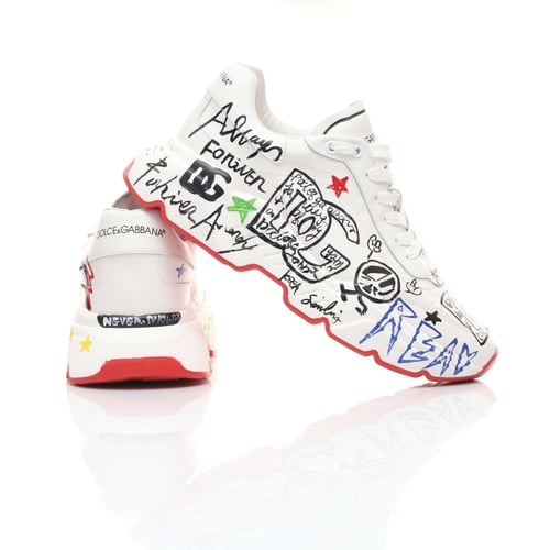 حذاء دولتشي آند غابانا جرافيك